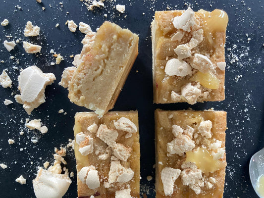 Lucious Lemon Meringue Blondies